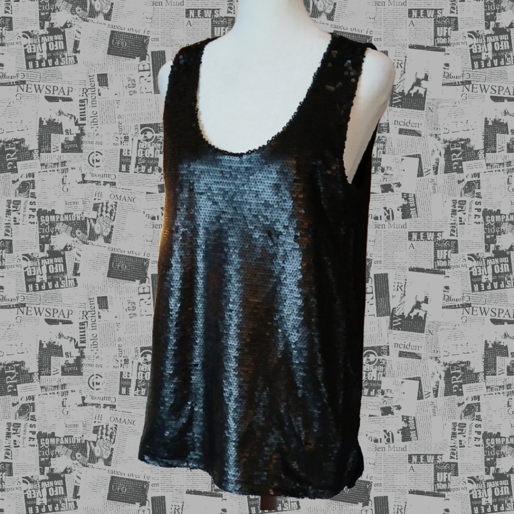NWT Neiman Marcus Black Flip Sequin Front Tank Top Blouse Size M